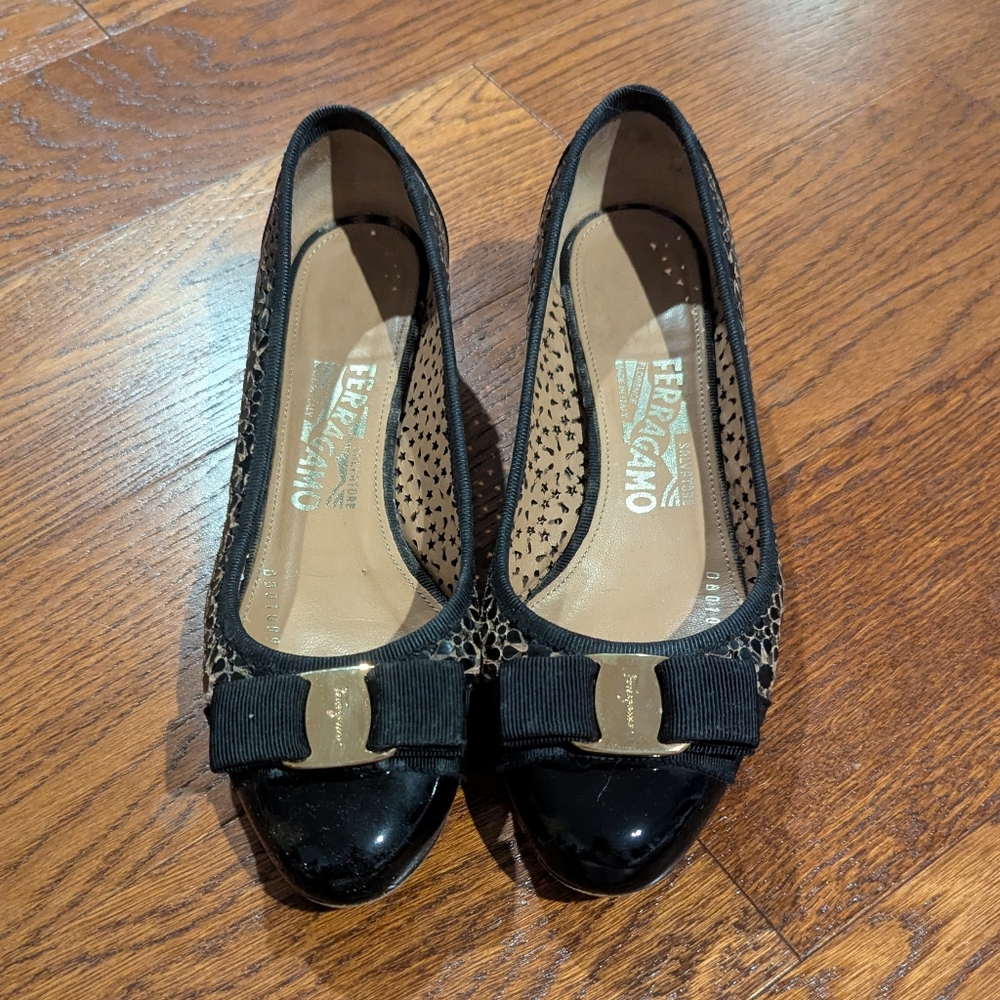 Salvatore Ferragamo Vara Bows Floral Pumps